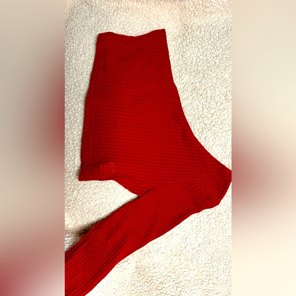 Red one sleeve crop top
